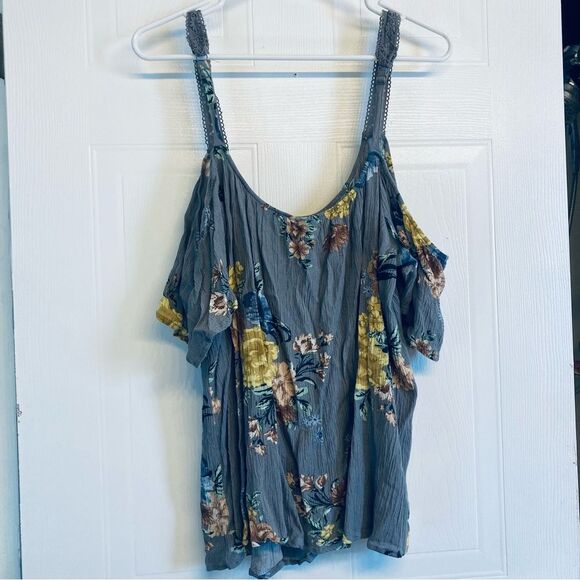 Torrid Floral Crinkled Gauze Cold Shoulder‎ Blouse Size 2 2X 18/20 Stone Gray - Picture 4 of 9